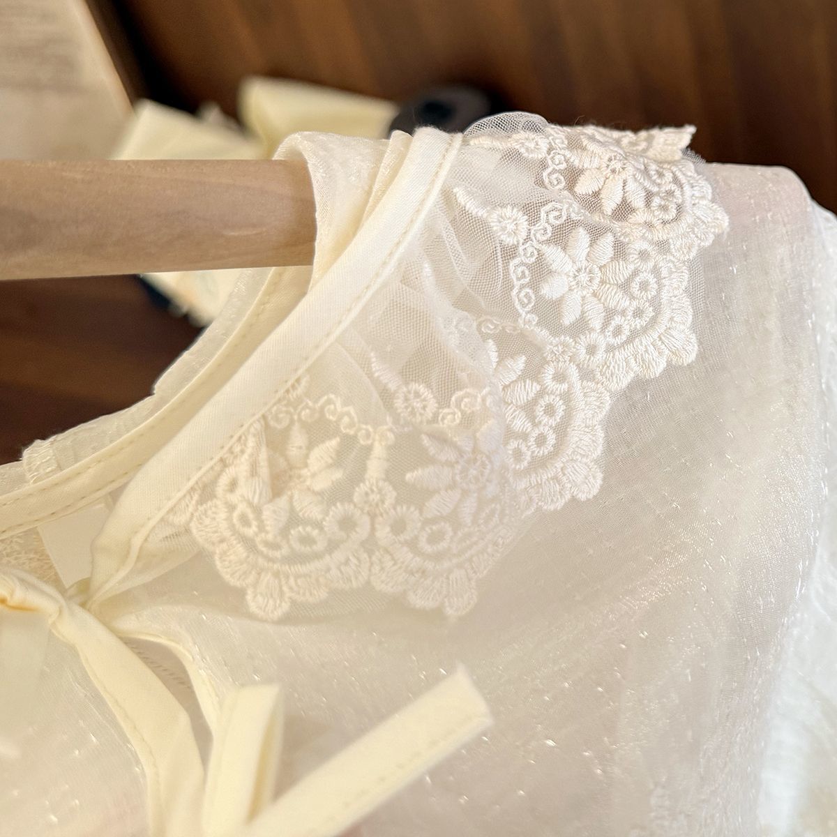 Baby Clothing High End - Leichte Kapuzenjacke für Babymädchen für den