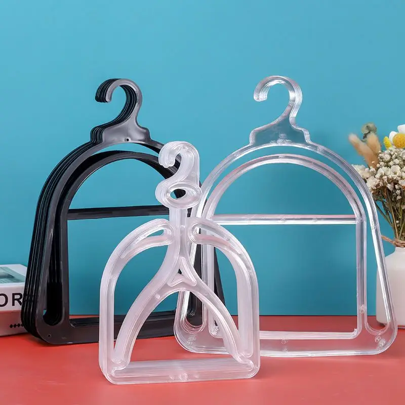 Einfacher Hutständer für Babys – Baby Clothing Hanging Rack Bewertung und Preis